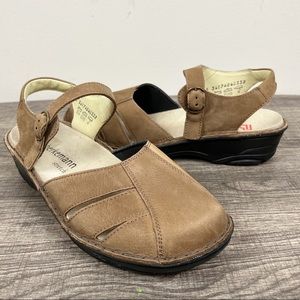 Berkemann Tan Leather Mary Jane Style Clog Shoe